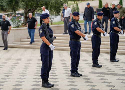 Fotografija 5 - FOTO Povodom Dana policije i blagdana sv. Mihovila položeni vijenci na Kvanju