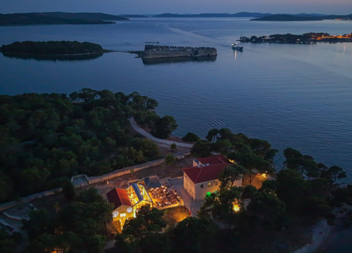 Fotografija 5 - FOTO Ne propustite sjajnu glazbenu večer uz more: Duo Fenix u Naturi!