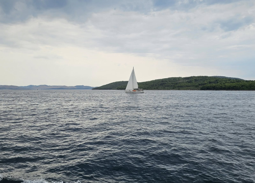 Petak djelomično sunčan, u unutrašnjosti oblačnije