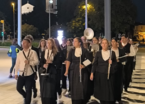 Šibenski glazbari prodefilirali ulicama u povodu Dana grada