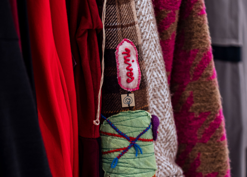 Fotografija 26 - FOTO Iskoristite listopadske popuste na umjetnička djela i unikatnu odjeću u Galeriji Juraj Dalmatinac