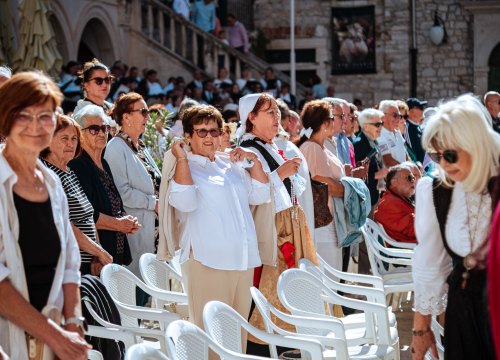 Fotografija 1 - FOTO Održana svečana procesija i sveta misa u povodu blagdana sv. Mihovila