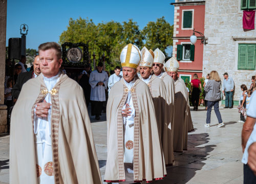 Fotografija 26 - FOTO Održana svečana procesija i sveta misa u povodu blagdana sv. Mihovila