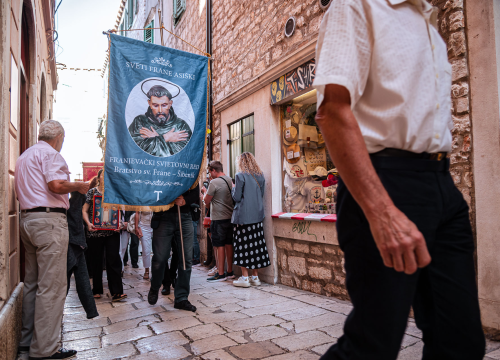 Fotografija 57 - FOTO Održana svečana procesija i sveta misa u povodu blagdana sv. Mihovila