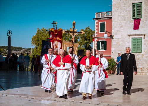 Fotografija 78 - FOTO Održana svečana procesija i sveta misa u povodu blagdana sv. Mihovila