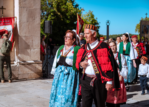 Fotografija 81 - FOTO Održana svečana procesija i sveta misa u povodu blagdana sv. Mihovila