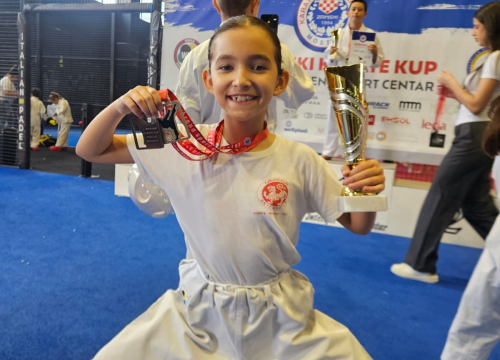 Fotografija 11 - FOTO Karatašima Okita 28 medalja i drugo mjesto ekipno u Mostaru