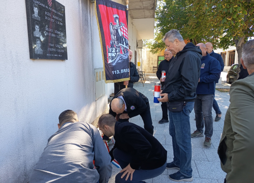 'Da se nikad ne zaboravi': Obilježena 34. obljetnica pogibije hrvatskih branitelja u Unešiću