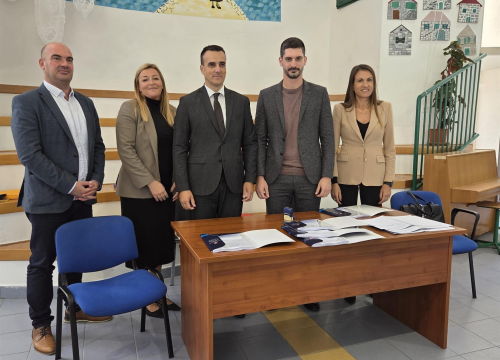 Fotografija 4 - U Rogoznici potpisan ugovor za dogradnju školske dvorane