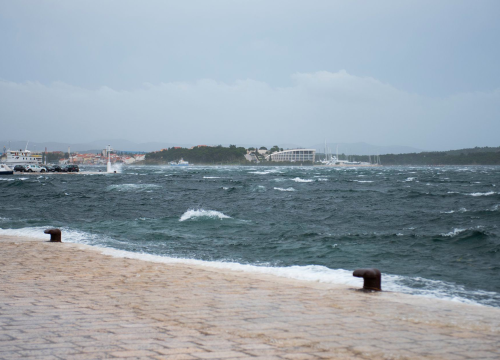 DHMZ izdao niz upozorenja za danas: 'Budite na oprezu i spremni na poremećaje'