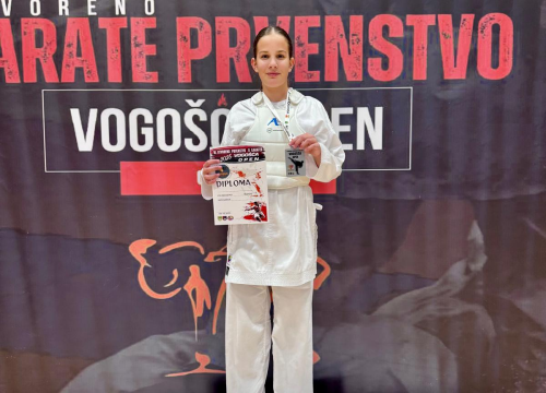Fotografija 5 - FOTO Karate klub Phoenix iz BiH donio 11 medalja u Murter, pred Prvenstvo Hrvatske