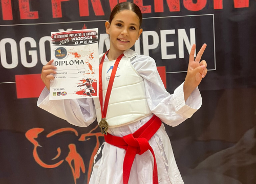 Fotografija 7 - FOTO Karate klub Phoenix iz BiH donio 11 medalja u Murter, pred Prvenstvo Hrvatske