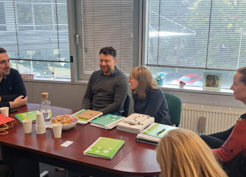 Fotografija 3 - Udruga Argonauta na sastanku s državnom tajnicom o preprekama i rješenjima za obnovljive izvore energije