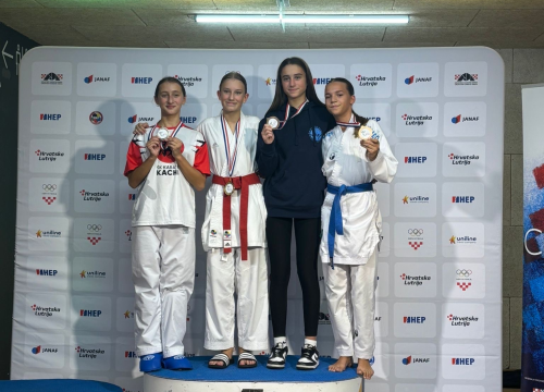 Fotografija 4 - FOTO Karatašima Okita dva srebra i dvije bronce na 'Croatia Openu'