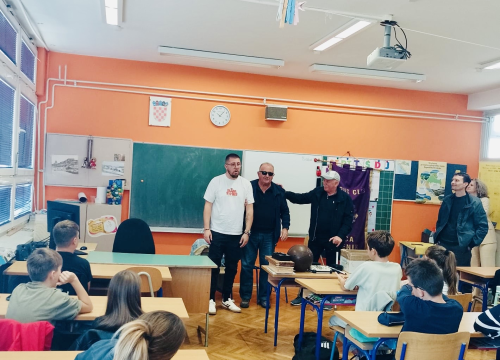 Fotografija 2 - Lions klub Luca i županijska Udruga slijepih obilježili Međunarodni dan bijelog štapa