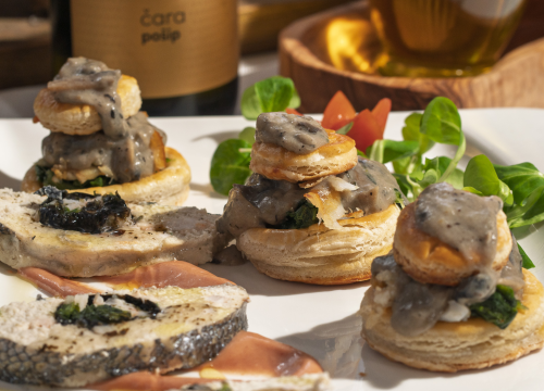 Fotografija 28 - FOTO Petkom se u Konobi Oli uživa u dalmatinskoj spizi, pjesmi i odličnoj atmosferi!