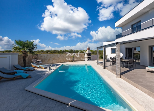 Fotografija 15 - Luksuz uz more: Izdvojili smo najljepše vile s bazenima u okolici Šibenika do 1,6 milijuna eura