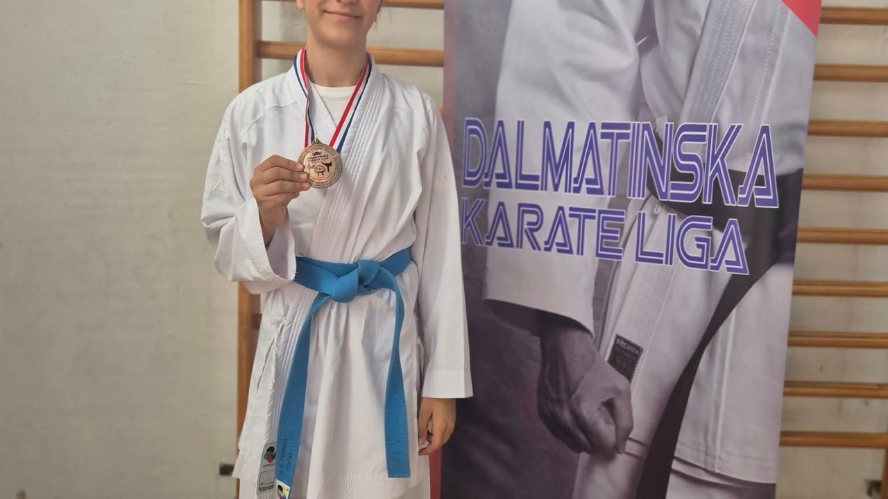 Vikend pun borbi za Karate klub Phoenix: Sudjelovao na dva turnira, vratio se sa 19 medalja