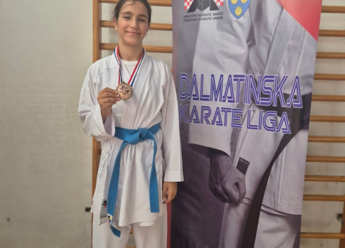 Fotografija 1 - FOTO Vikend pun borbi za Karate klub Phoenix: Sudjelovao na dva turnira, vratio se sa 19 medalja