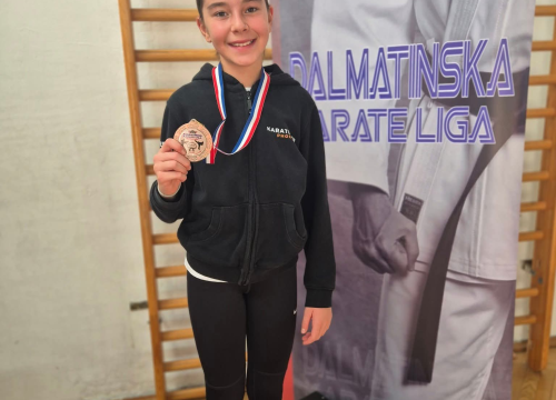 Fotografija 14 - FOTO Vikend pun borbi za Karate klub Phoenix: Sudjelovao na dva turnira, vratio se sa 19 medalja