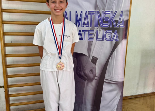 Fotografija 15 - FOTO Vikend pun borbi za Karate klub Phoenix: Sudjelovao na dva turnira, vratio se sa 19 medalja