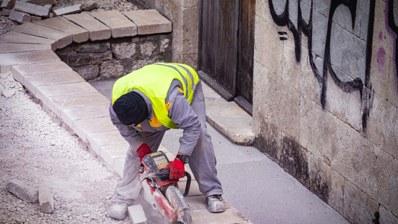 Blagi pad broja zaposlenih u rujnu, na godišnjoj razini broj nezaposlenih pao za deset posto