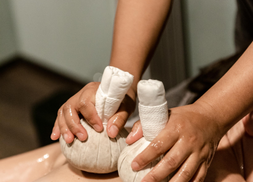 Fotografija 2 - FOTO Prepustite se trenutcima užitka uz tople masaže Asian Massage Studija