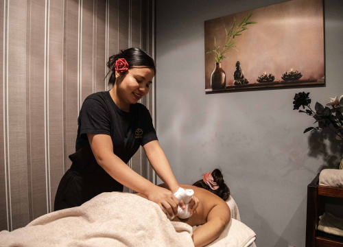 Fotografija 7 - FOTO Prepustite se trenutcima užitka uz tople masaže Asian Massage Studija