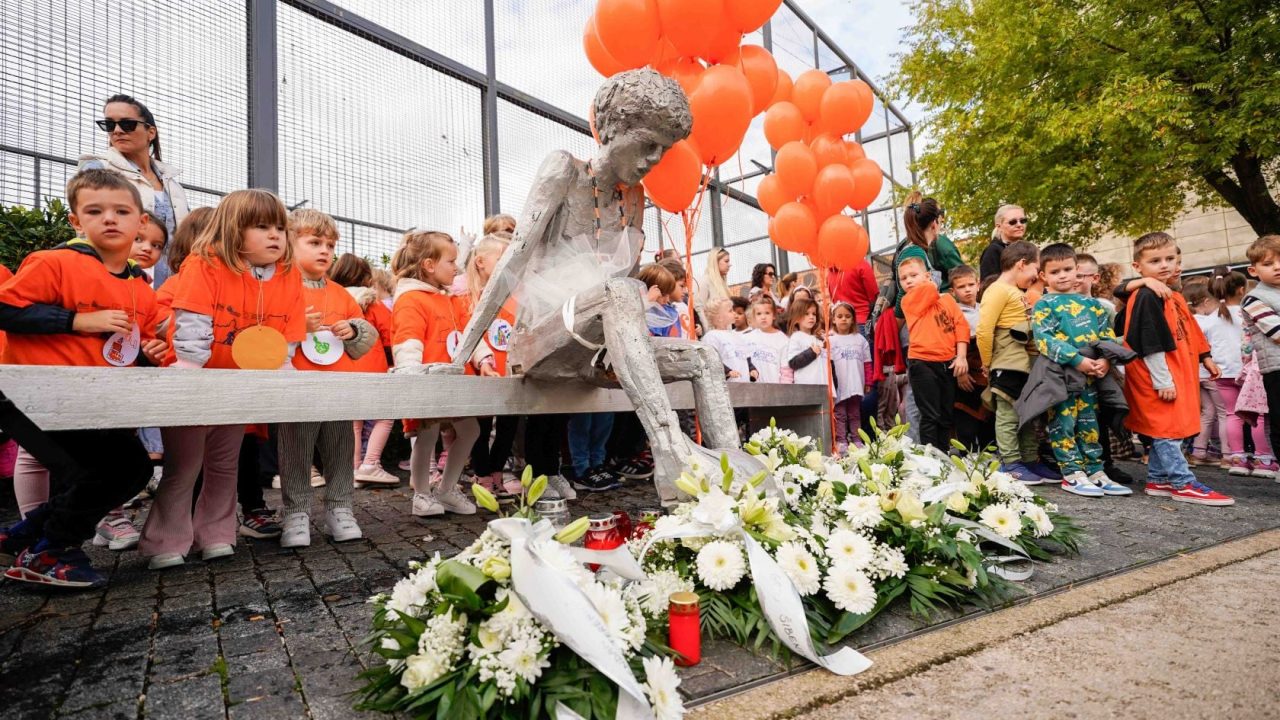 Draženu 61 balon za 61. rođendan: Šibenik obilježio rođendan svog košarkaškog velikana