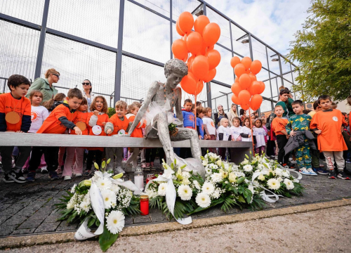 Fotografija 7 - Draženu 61 balon za 61. rođendan: Šibenik obilježio rođendan svog košarkaškog velikana