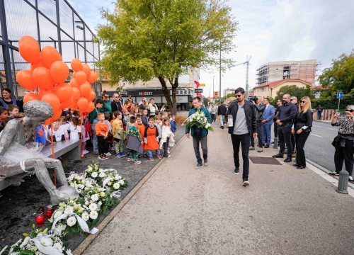 Fotografija 17 - Draženu 61 balon za 61. rođendan: Šibenik obilježio rođendan svog košarkaškog velikana