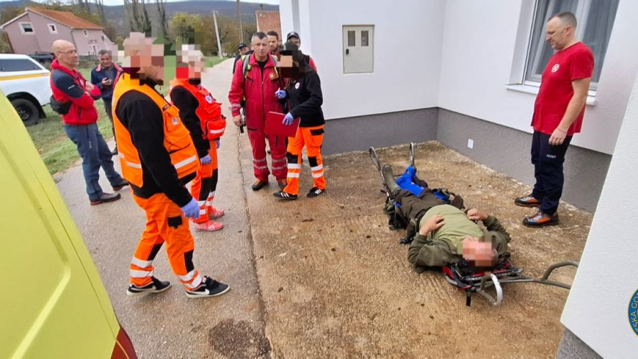 HGSS-ovci spašavali lovca kod Drniša