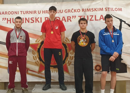 Fotografija 6 - FOTO Hrvačima Šibenika dvije medalje s Prvenstva Hrvatske te tri s tuzlanskog turnira