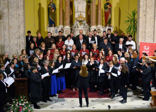 Fotografija 8 - Drniška 'Neuma' ponovno okupila zborove na Festivalu duhovne glazbe