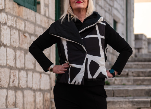 Fotografija 29 - FOTO Modni raj u Šibeniku: Otkrijte ekskluzivne kolekcije hrvatskih dizajnera u Galeriji Juraj Dalmatinac!