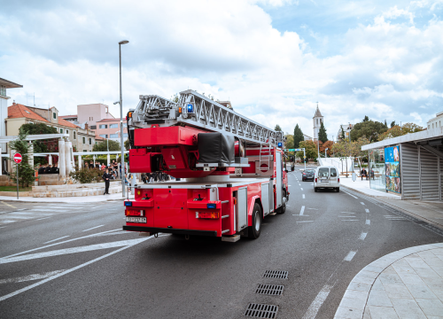 Fotografija 2 - Vatrogasna vježba spašavanja i evakuacije učenika