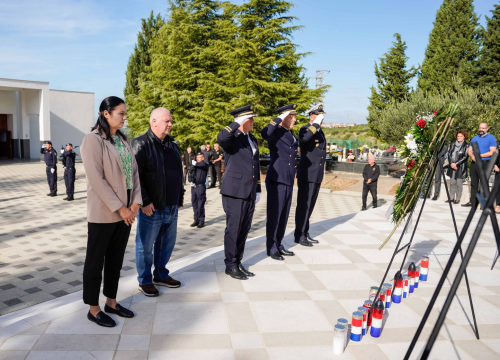 Fotografija 6 - Položeni vijenci na Kvanju