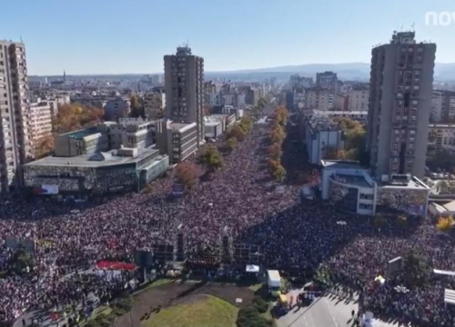 Deseci tisuća ljudi na ulicama Novog Sada. Picula: 'Građani imaju pravo na istinu'