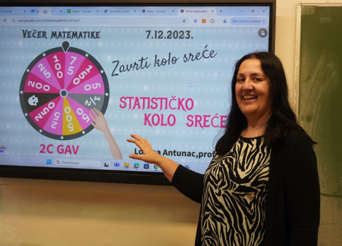 Lorana Antunac netipična je profesorica, a uspješno spaja svoje dvije velike ljubavi - matematiku i glazbu